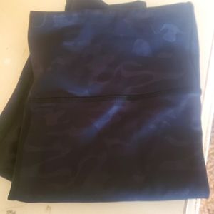 Zyia midnight camo light n tight